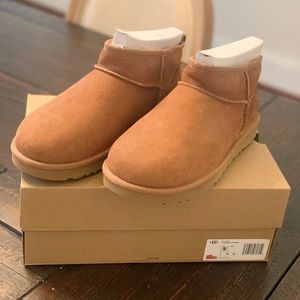 Brand new, never worn ultra mini Uggs Size 9